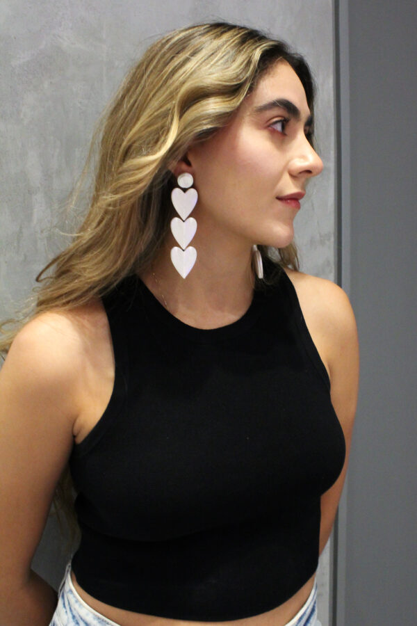 Sacré Heart White Earings - Imagen 2